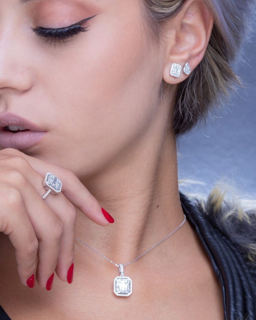 Ювелирные украшения PVG