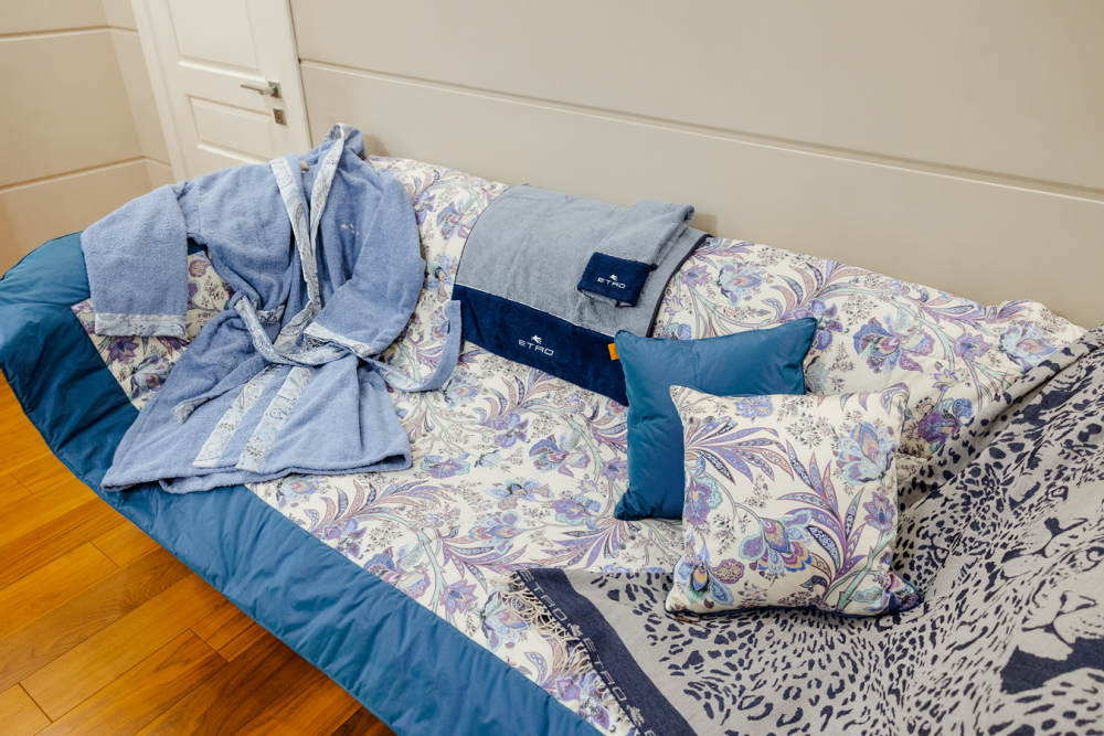 Плед ETRO 140*180 Плед ETRO 140*180