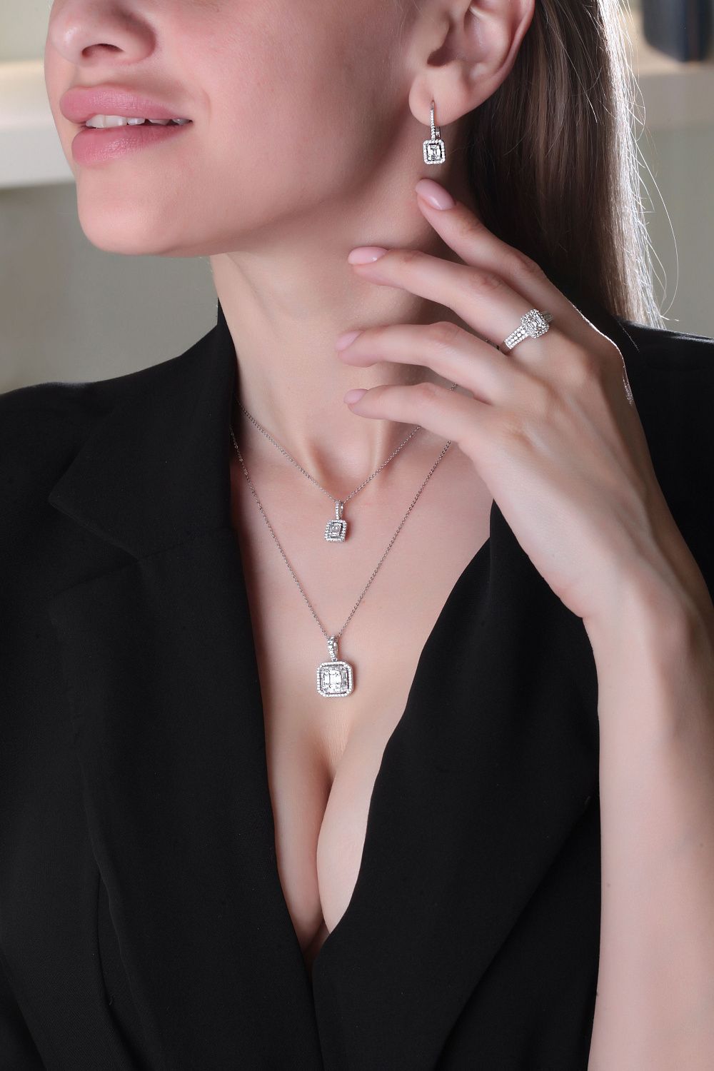 Подвески PVG: от утонченной элегантности до новаторской королевской роскоши