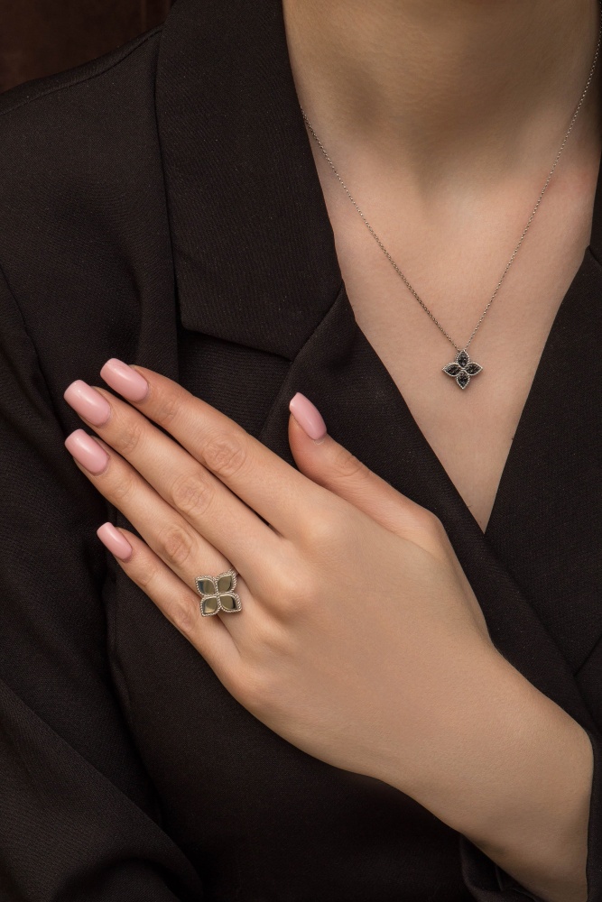 Кольцо Roberto Coin Princess Flower коллекция 2022-2023