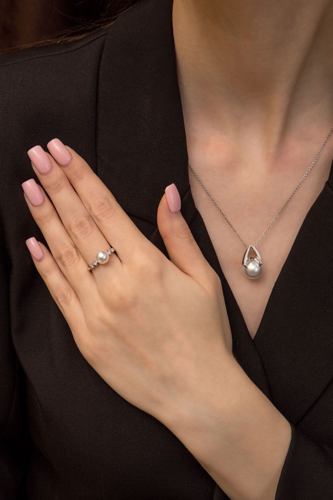 Колье Mikimoto коллекция 2022-2023